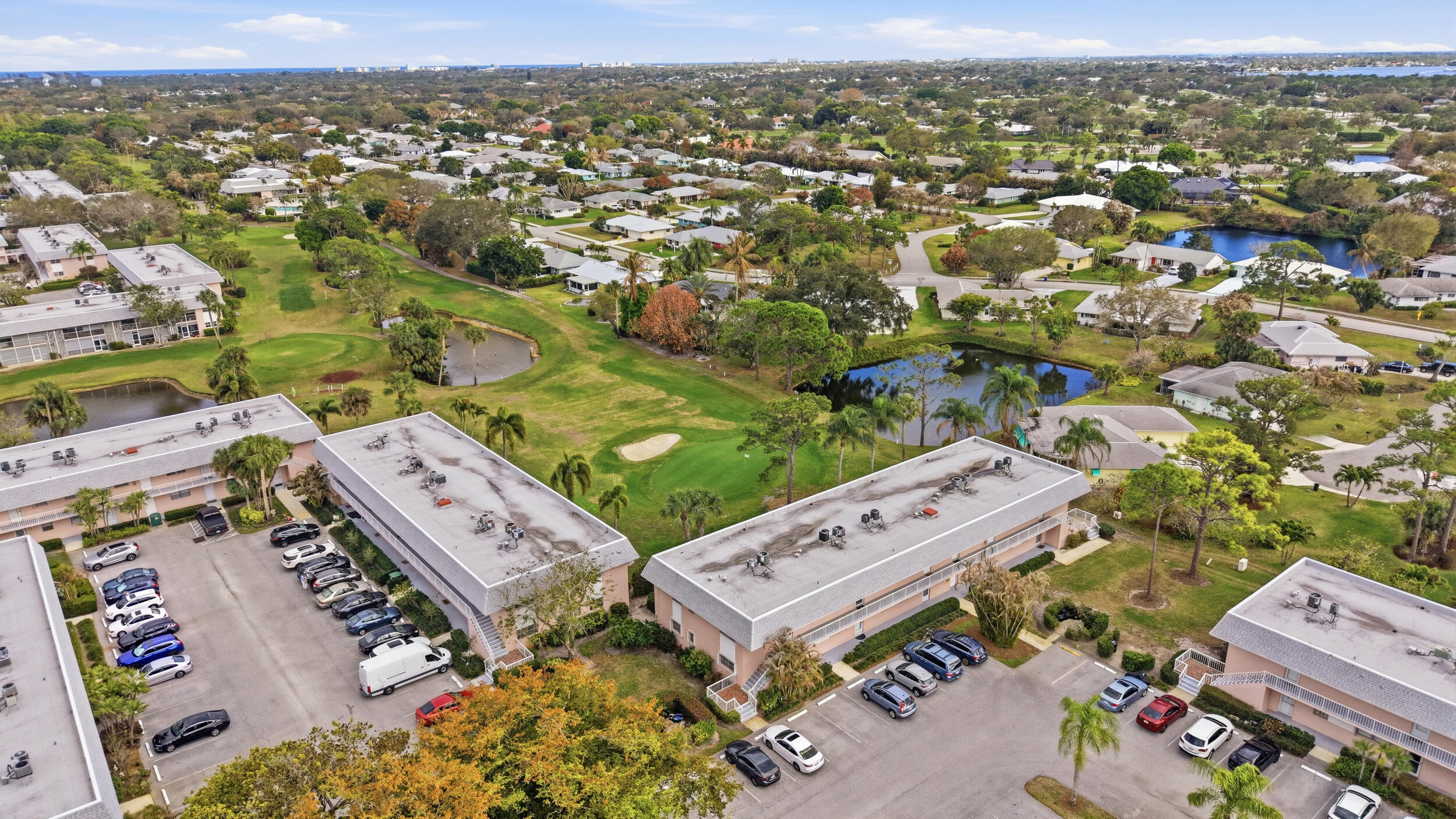 THE LITTLE CLUB CONDO - Residential