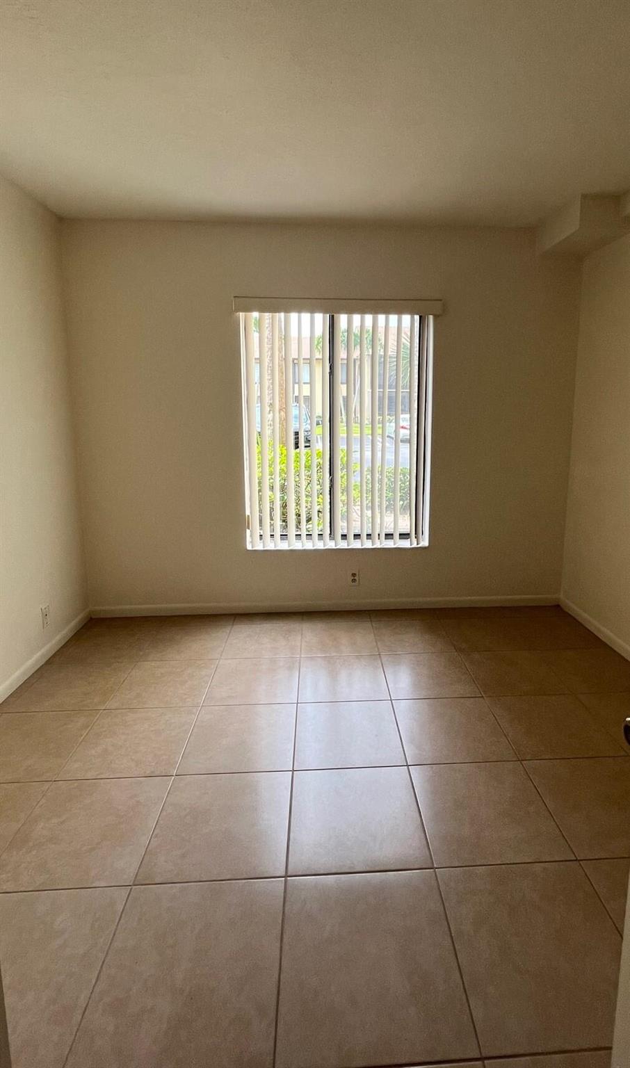 PINE RIDGE NORTH VILLAGE - Residential Lease