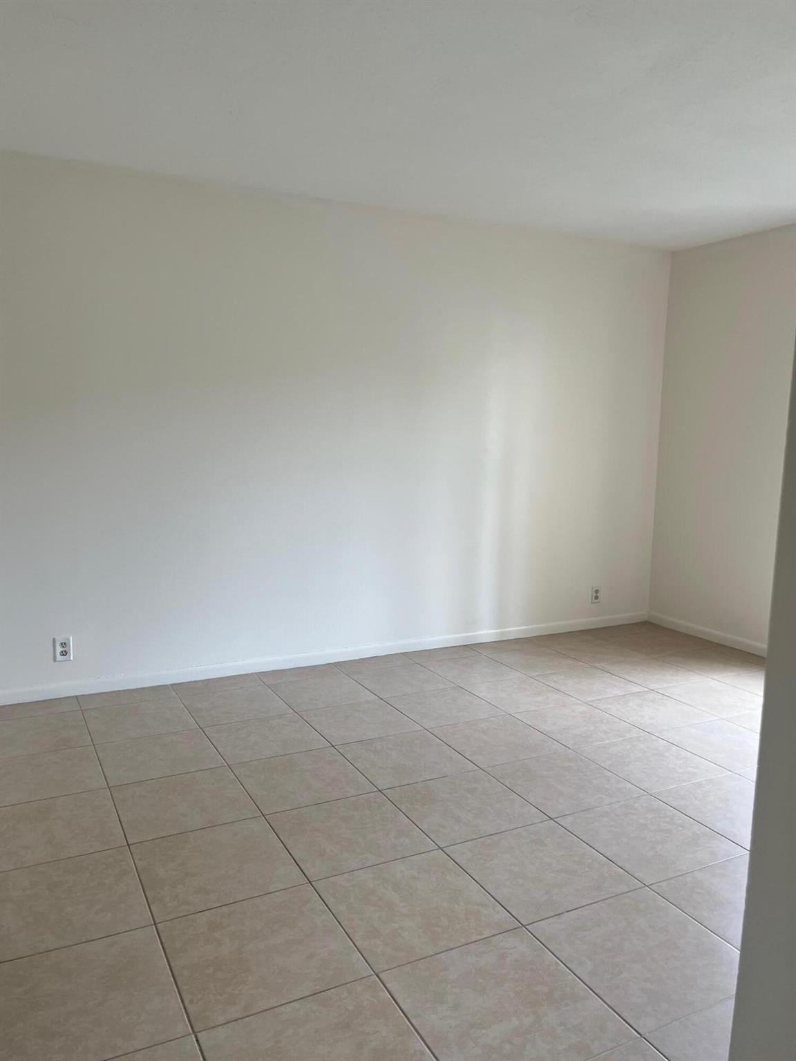 PINE RIDGE NORTH VILLAGE - Residential Lease