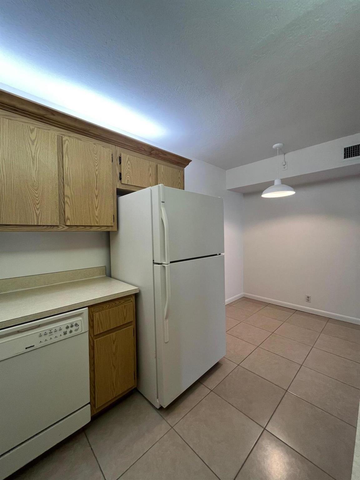 PINE RIDGE NORTH VILLAGE - Residential Lease