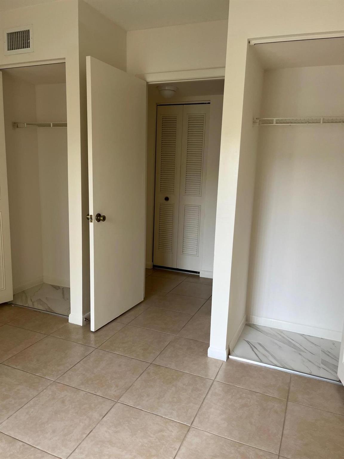 PINE RIDGE NORTH VILLAGE - Residential Lease