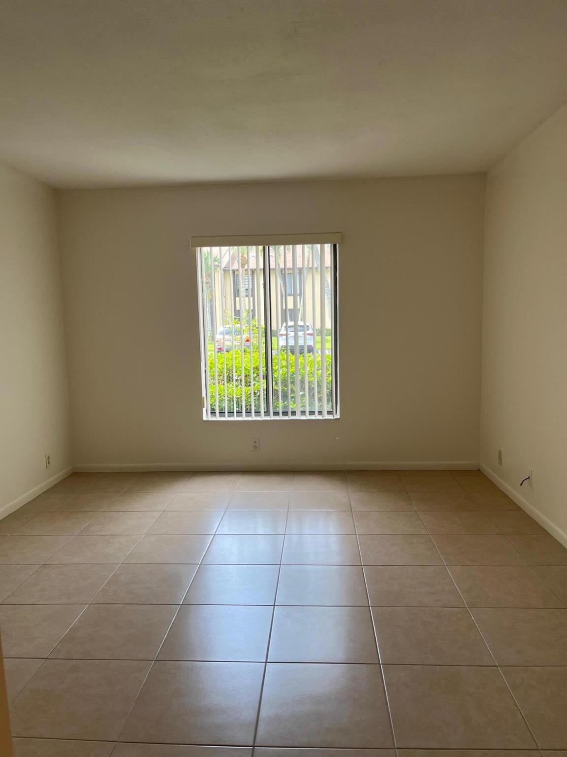 PINE RIDGE NORTH VILLAGE - Residential Lease