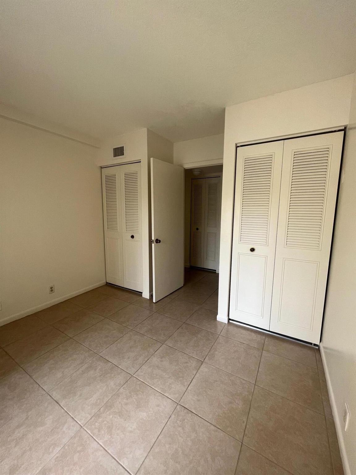PINE RIDGE NORTH VILLAGE - Residential Lease