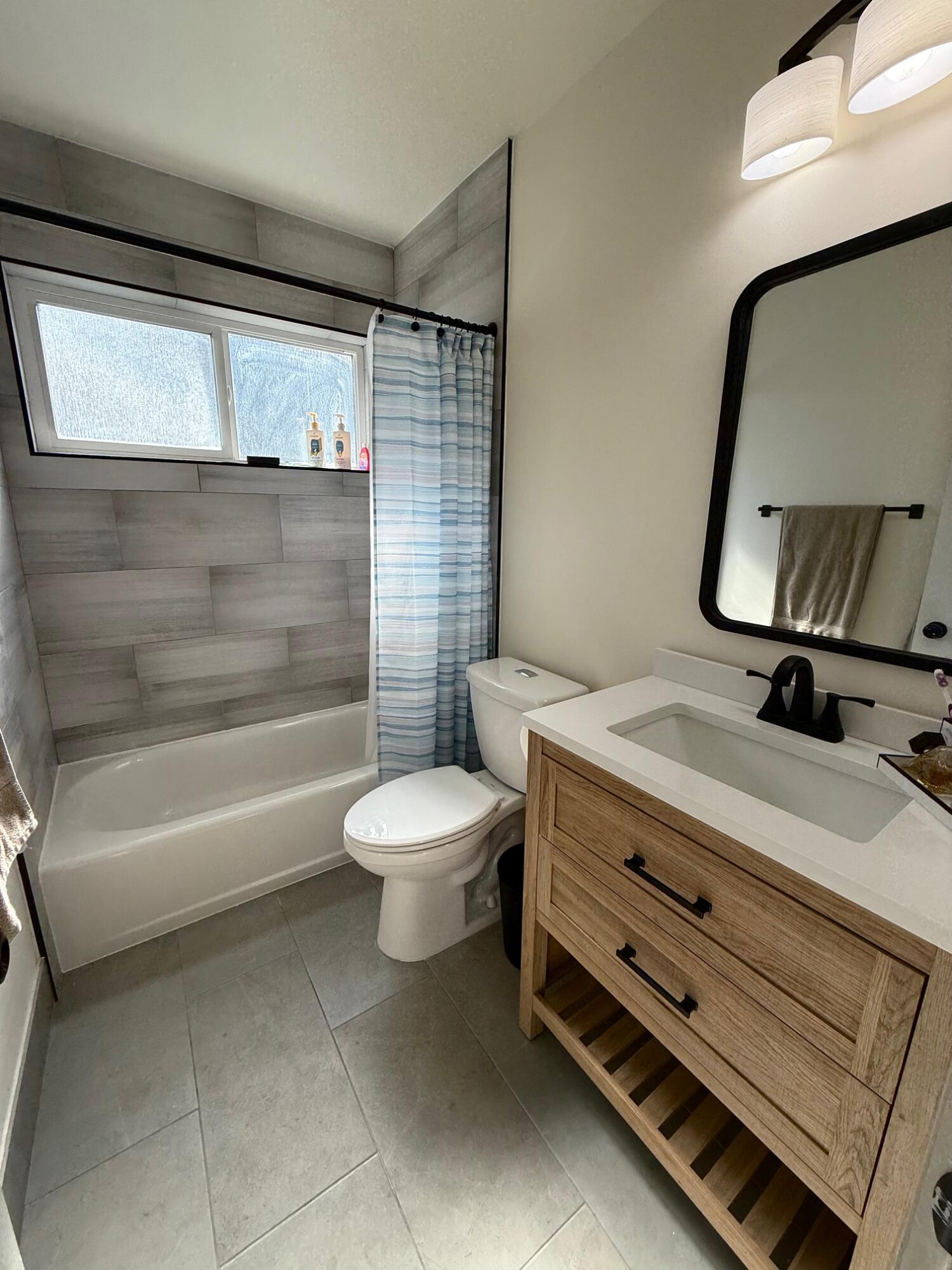 TAMARAC LAKES NORTH - Residential