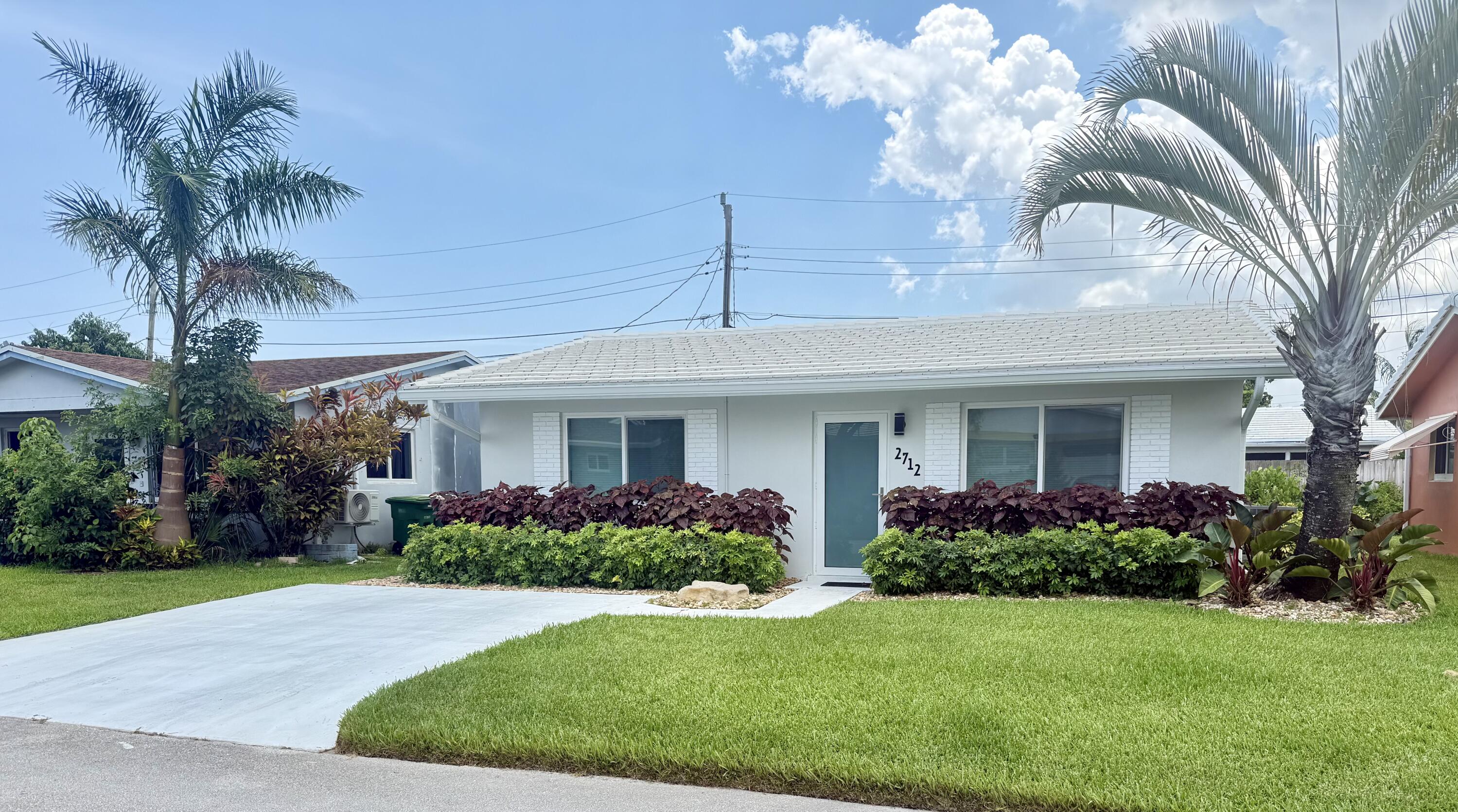 TAMARAC LAKES NORTH - Residential