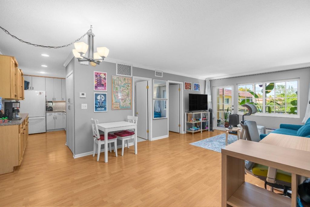 Photo of 300 NE 19th Court #201N, Wilton Manors, FL 33305 (MLS # F10538780)