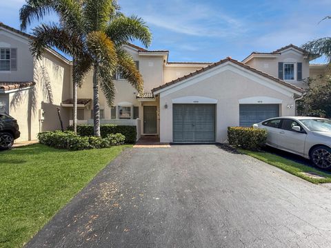 4866 SW 32nd Terrace Dania Beach FL 33312