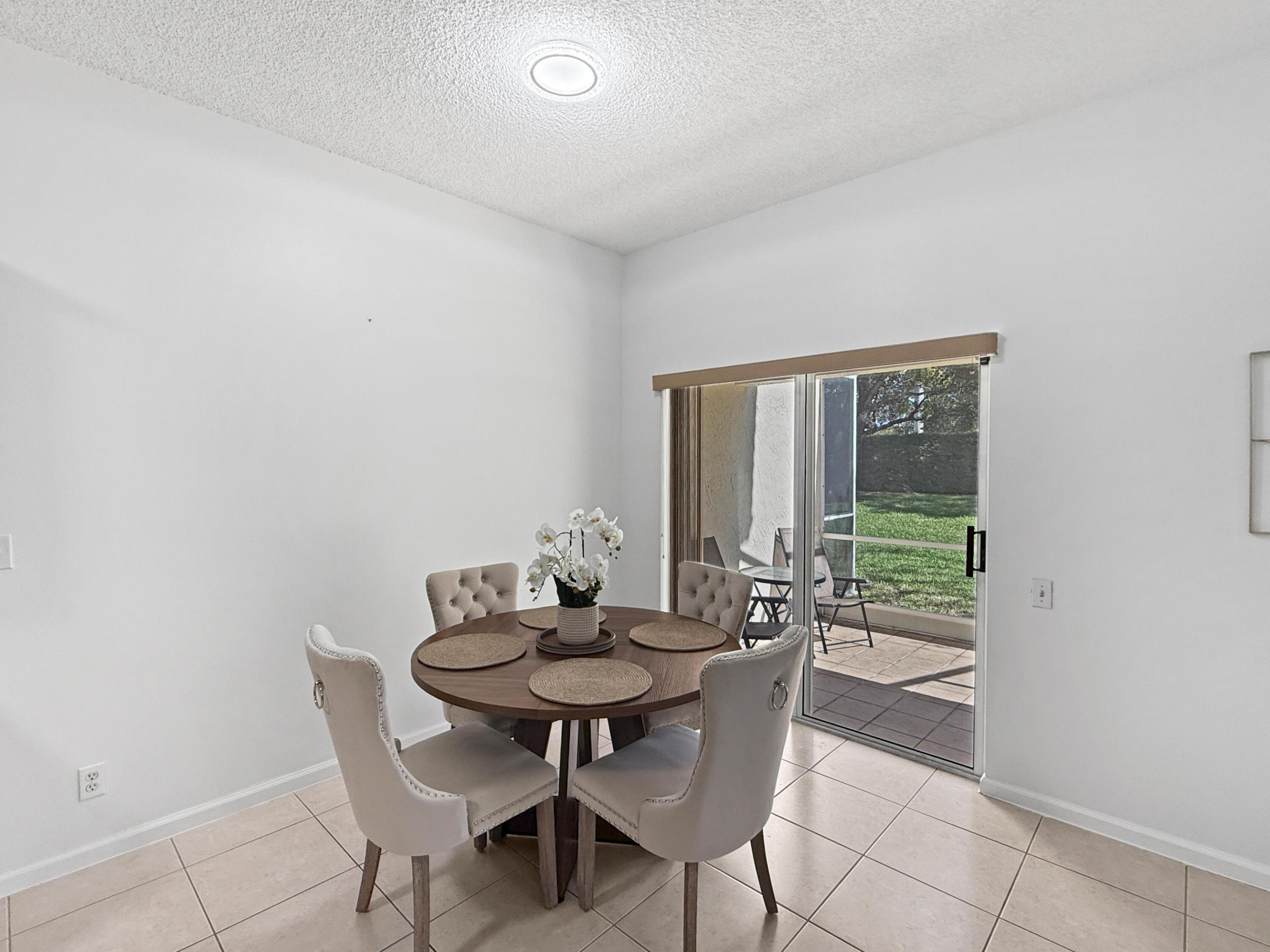 BANYAN OAKRIDGE - Residential Lease