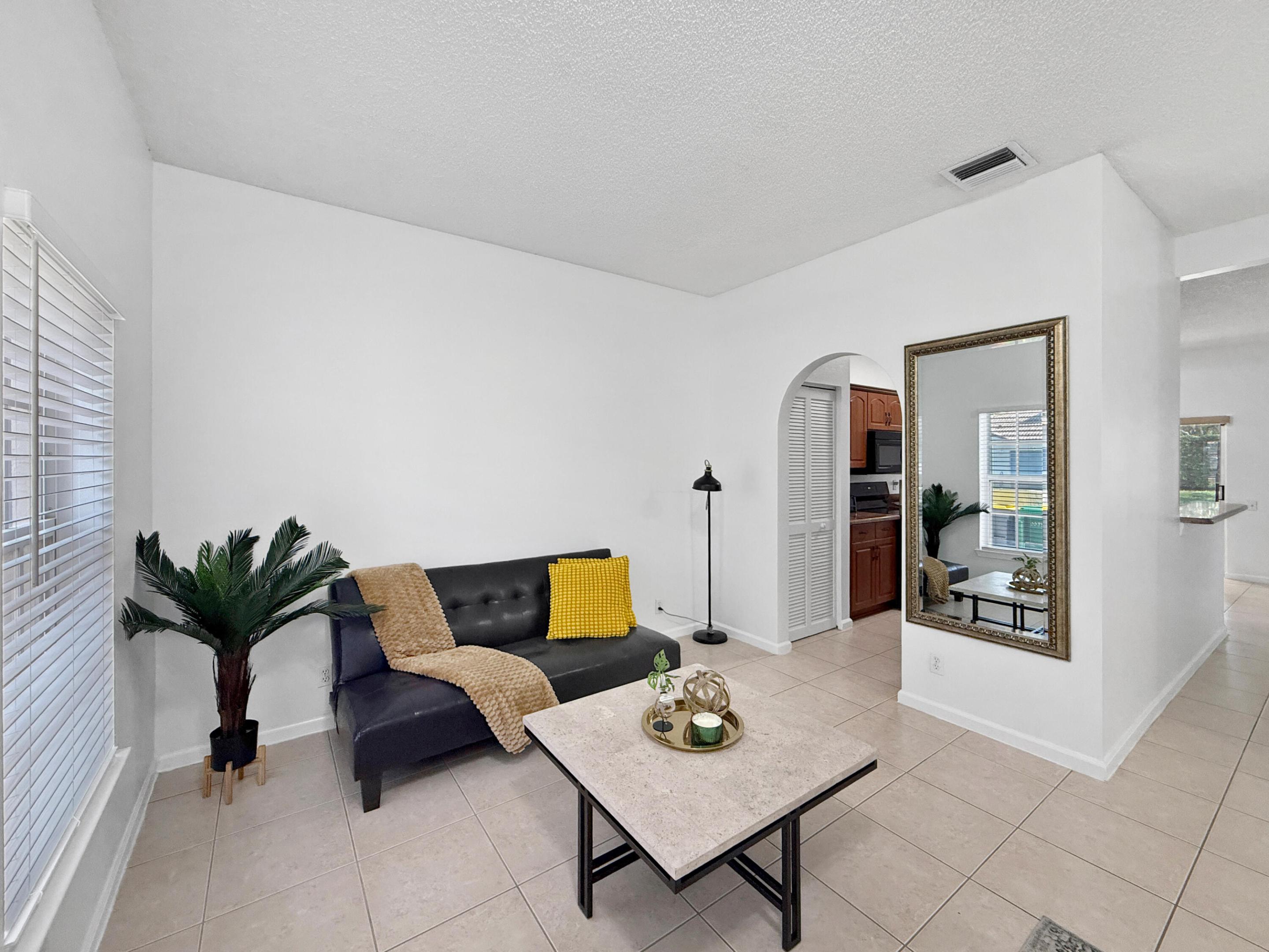 BANYAN OAKRIDGE - Residential Lease