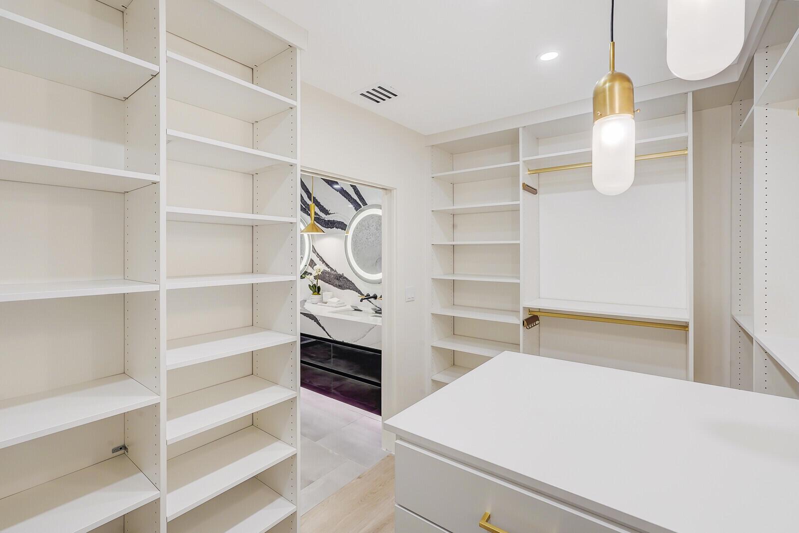 POLO ISLAND CONDO - Residential