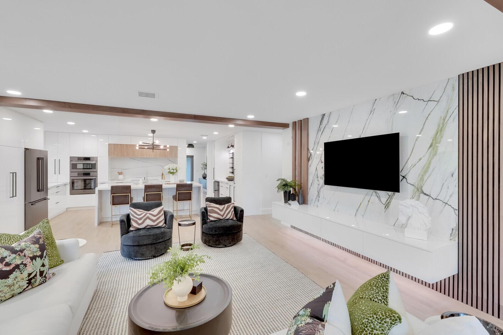 POLO ISLAND CONDO - Residential