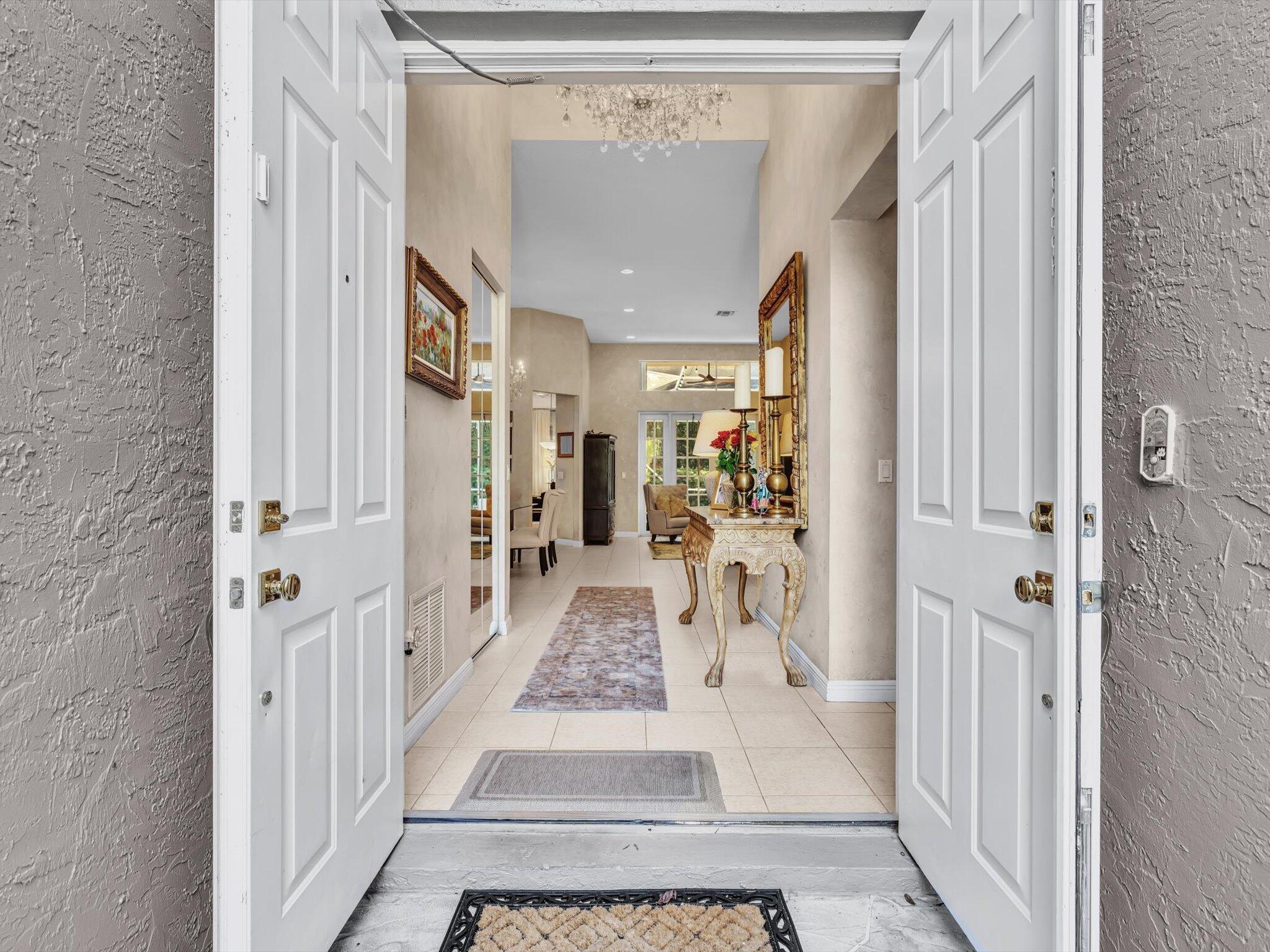 6419 Stonehurst Circle