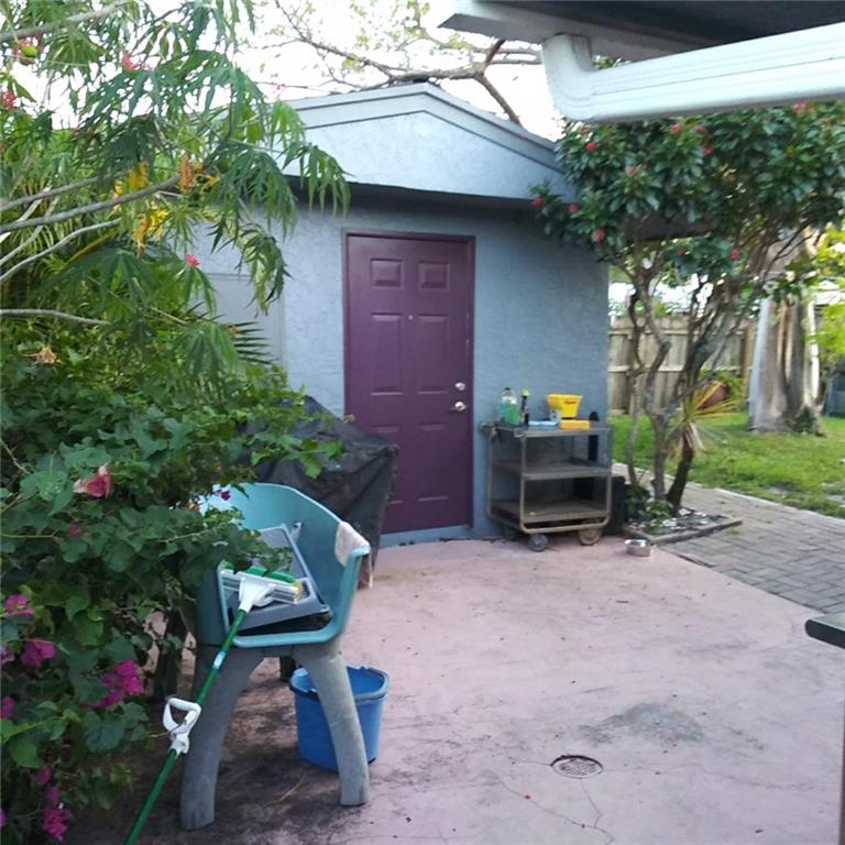 Palm Beach Cabana Colony - Residential