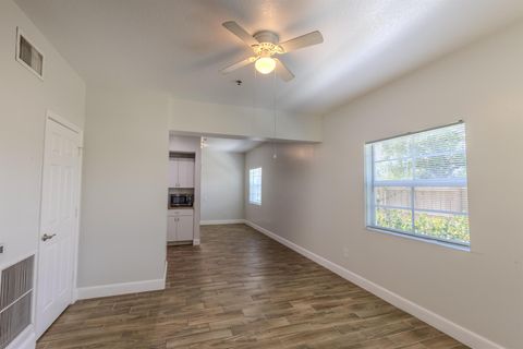 56 W 12th Street Riviera Beach FL 33404