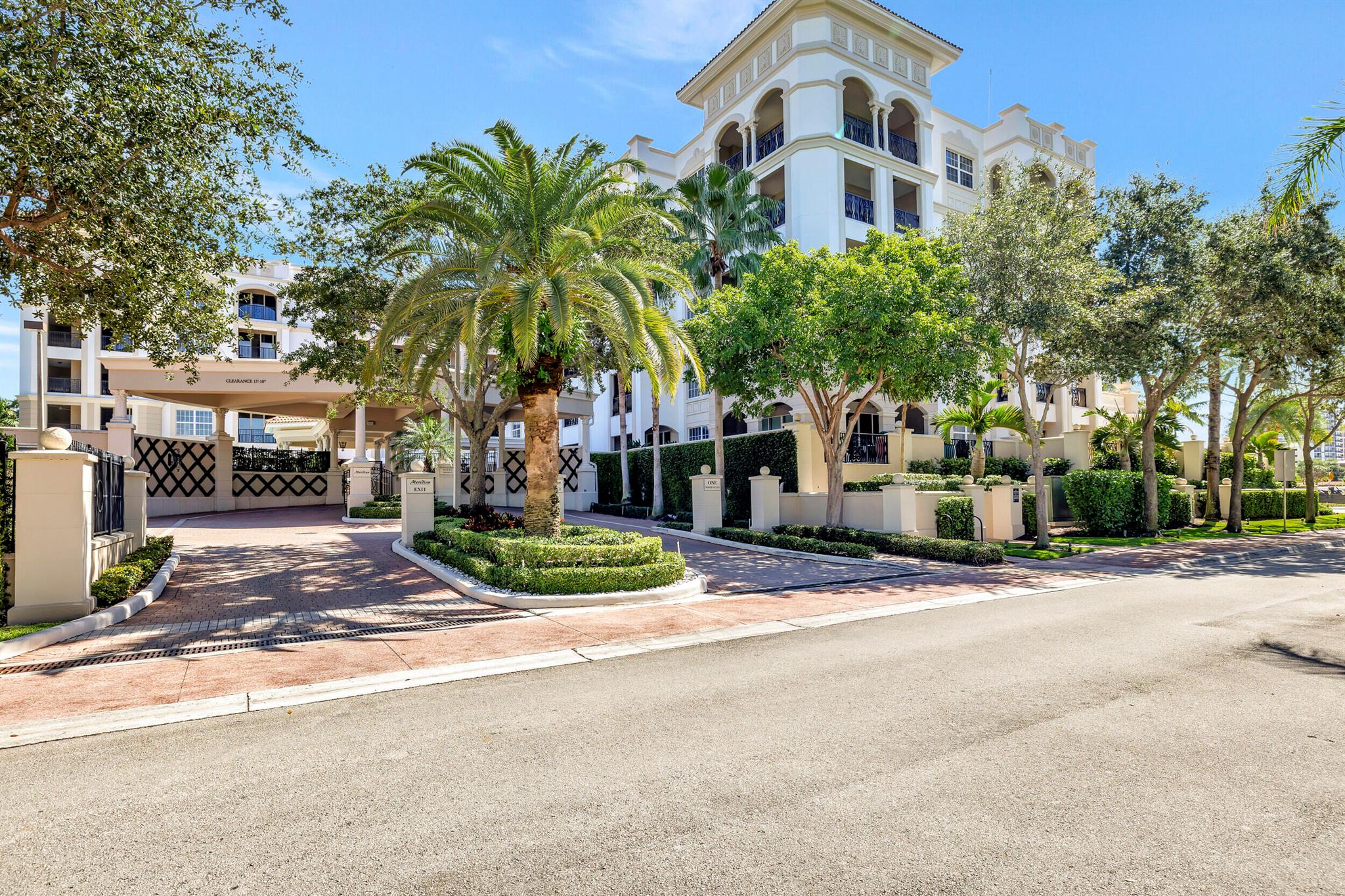 MERIDIAN AT ONE NORTH OCE - Residential