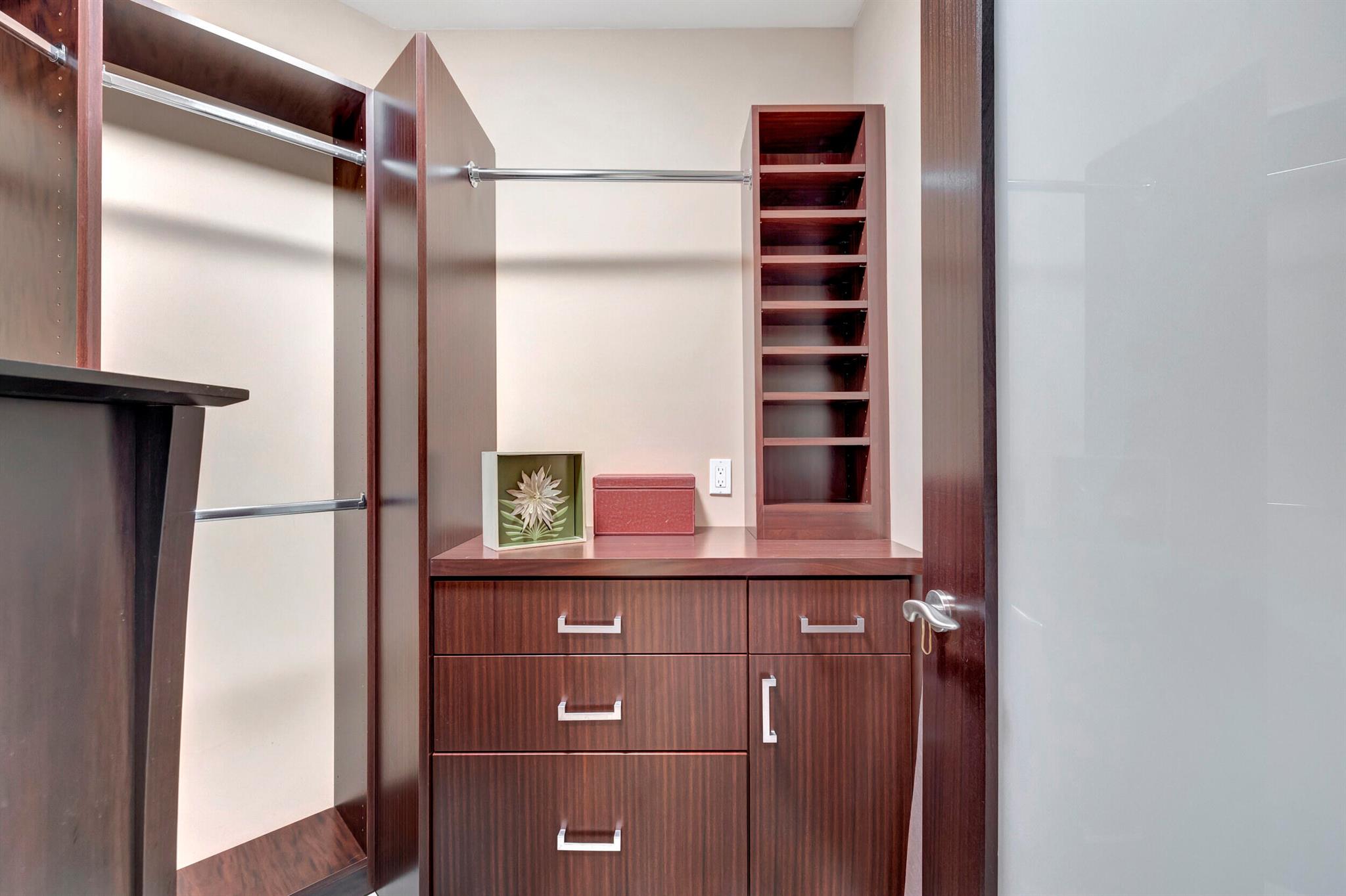 MERIDIAN AT ONE NORTH OCE - Residential