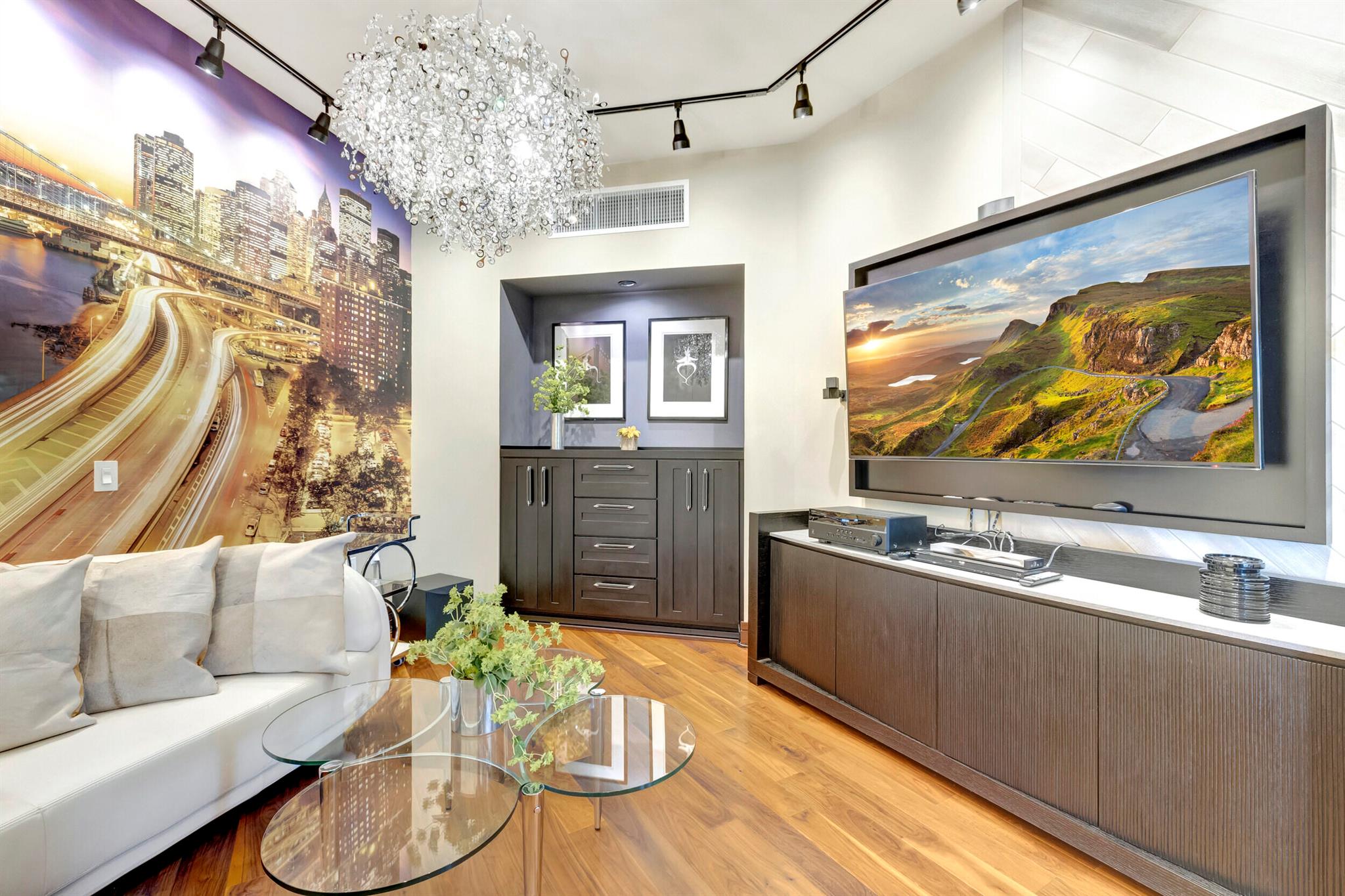 MERIDIAN AT ONE NORTH OCE - Residential