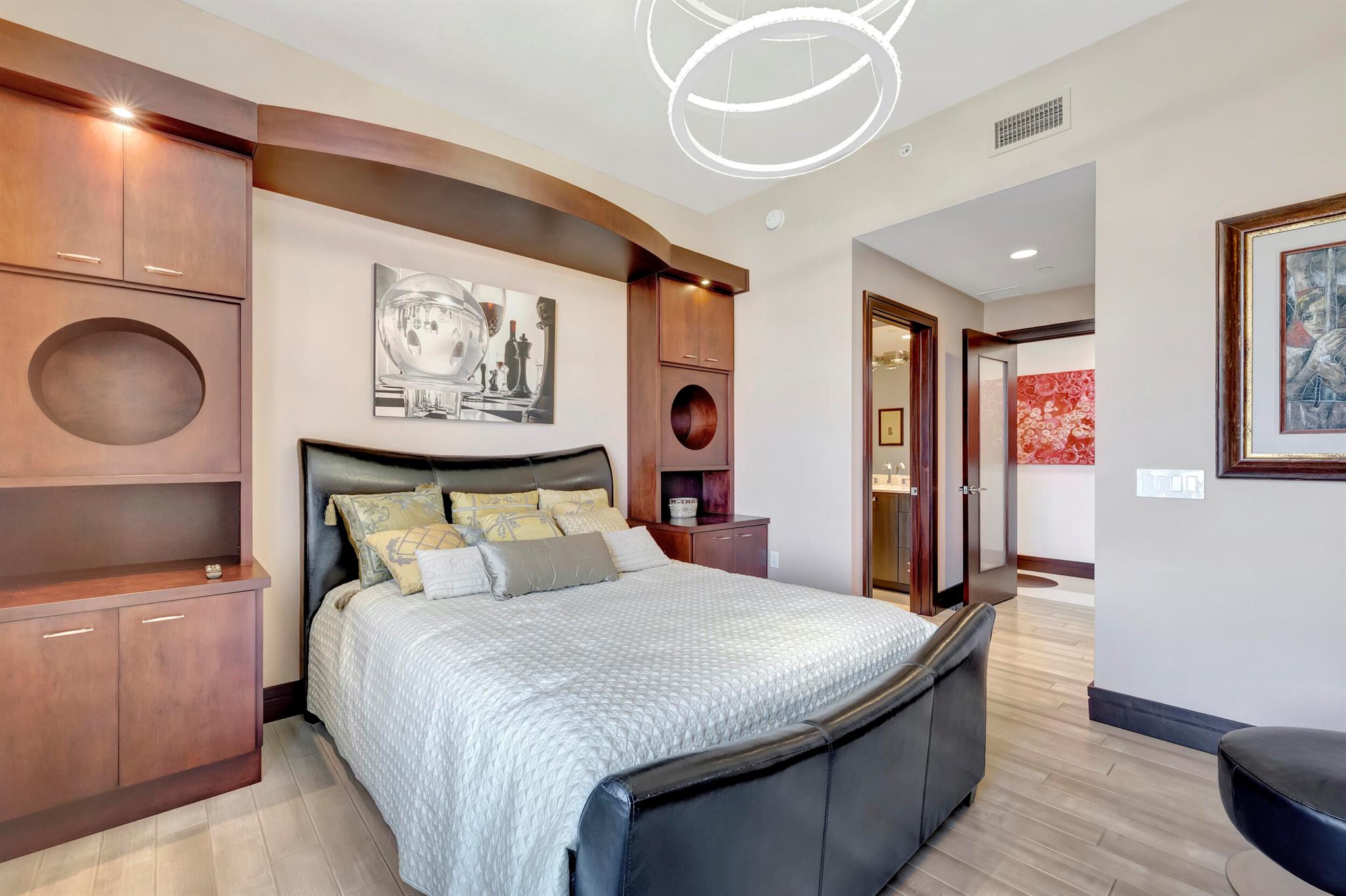 MERIDIAN AT ONE NORTH OCE - Residential