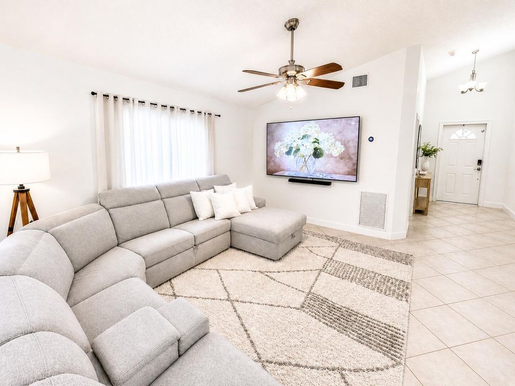 Photo of 2815 NW 111th Avenue, Sunrise, FL 33322 (MLS # B26028845)