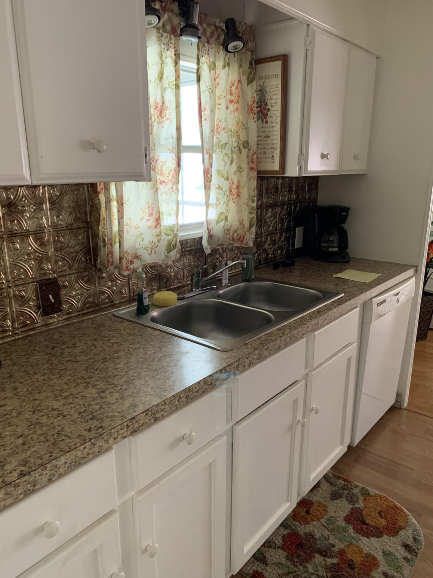 Spanish Lakes Riverfront - Residential