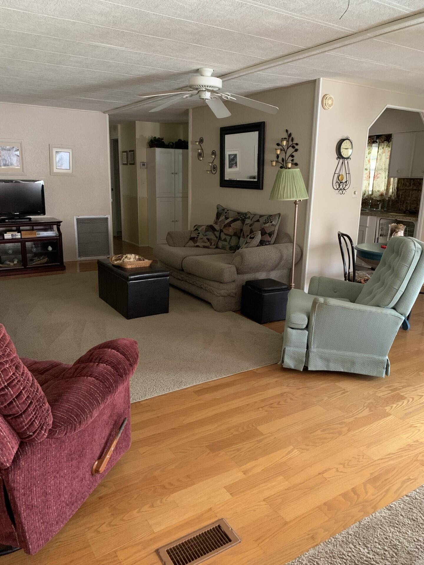 Spanish Lakes Riverfront - Residential