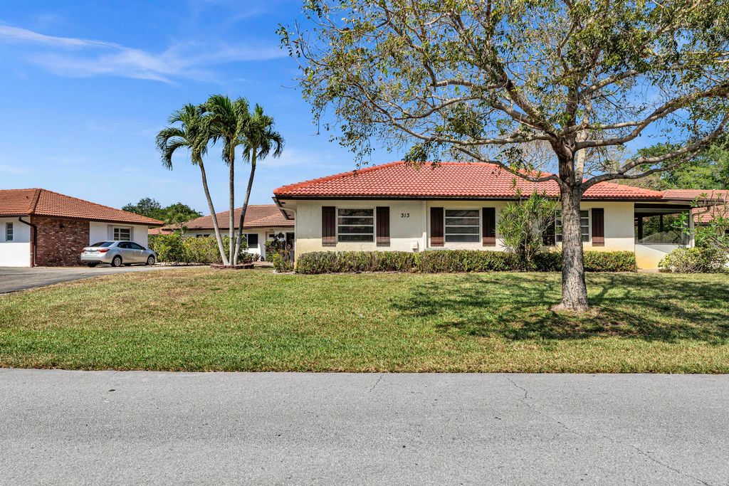 Photo of 313 NW 42nd Street, Boca Raton, FL 33431 (MLS # R11149312)