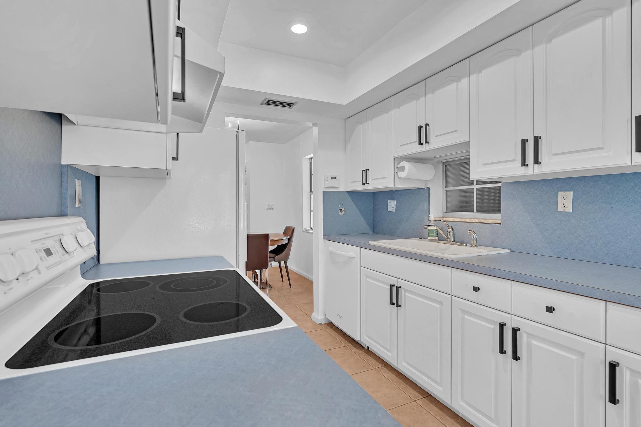 KNOB HILL SUB - Residential Lease