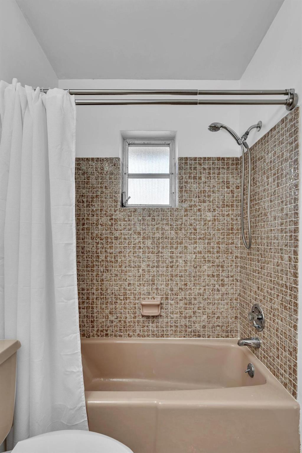 KNOB HILL SUB - Residential Lease