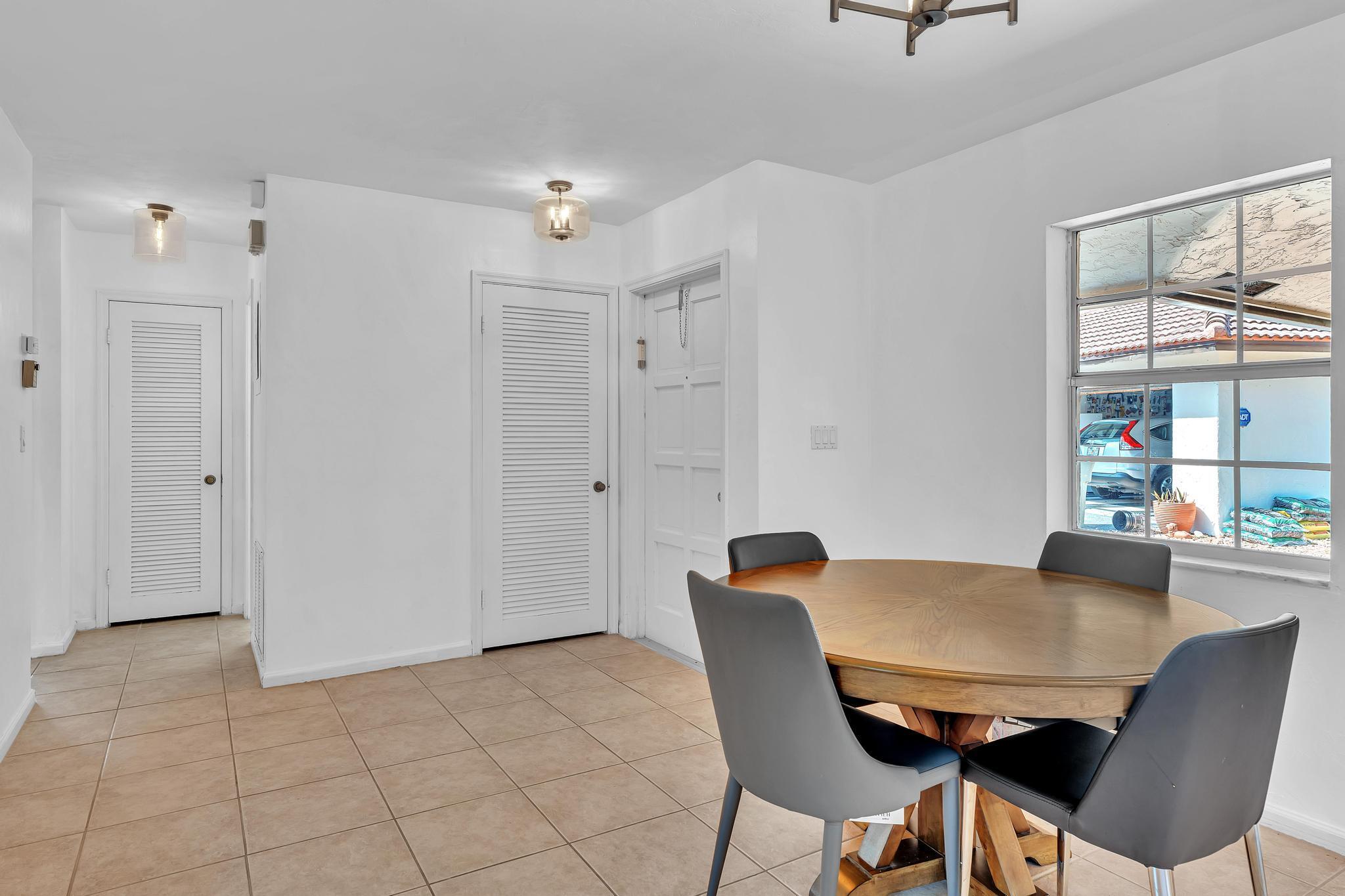 KNOB HILL SUB - Residential Lease