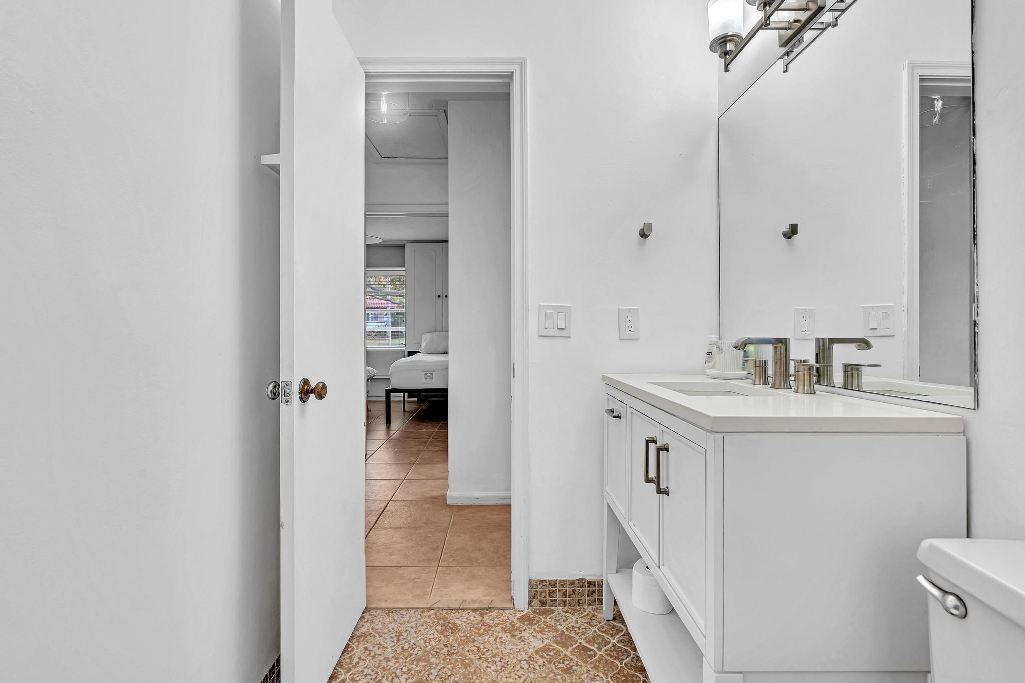 KNOB HILL SUB - Residential Lease