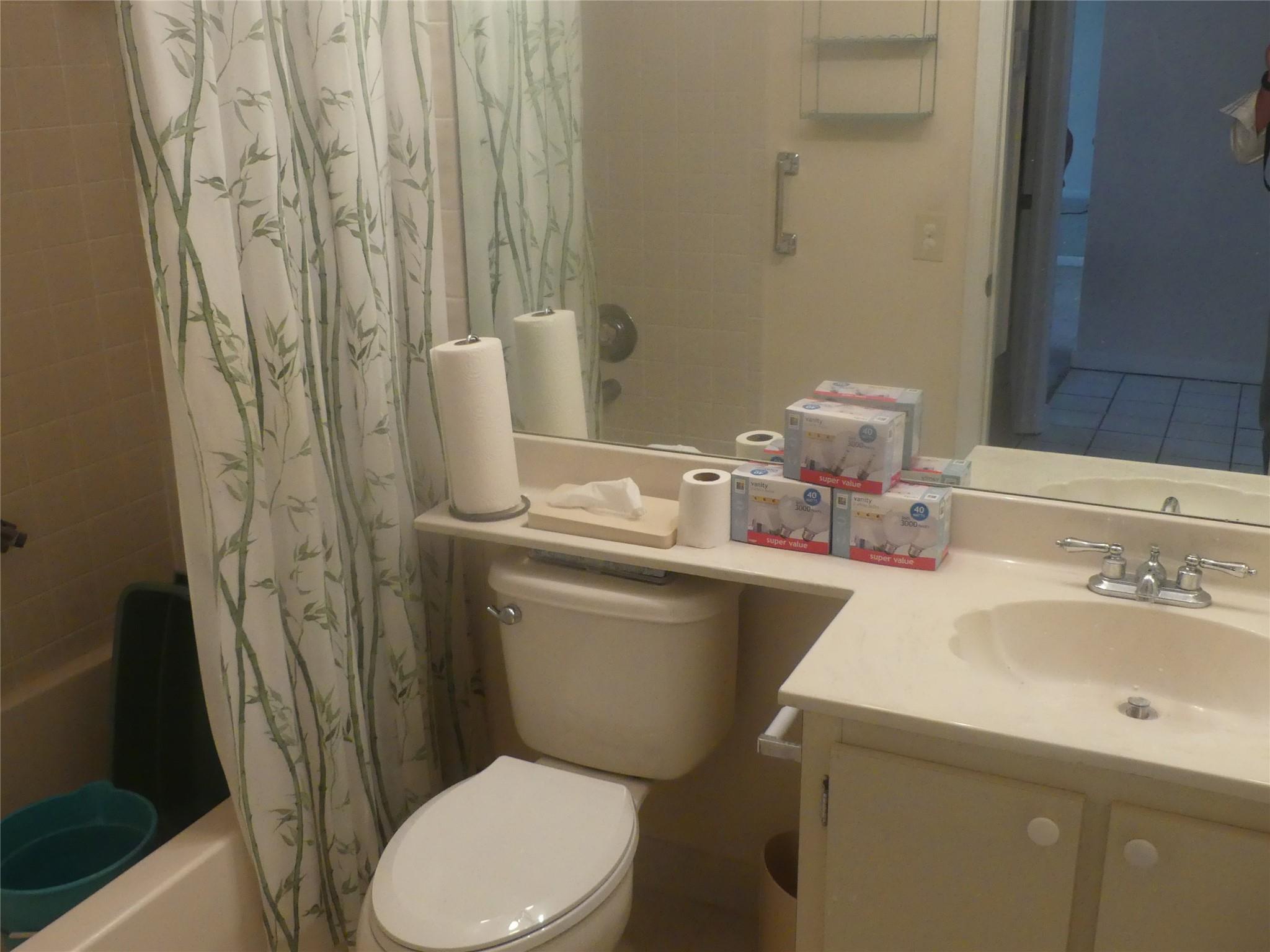 10657 W Clairmont Cir 306