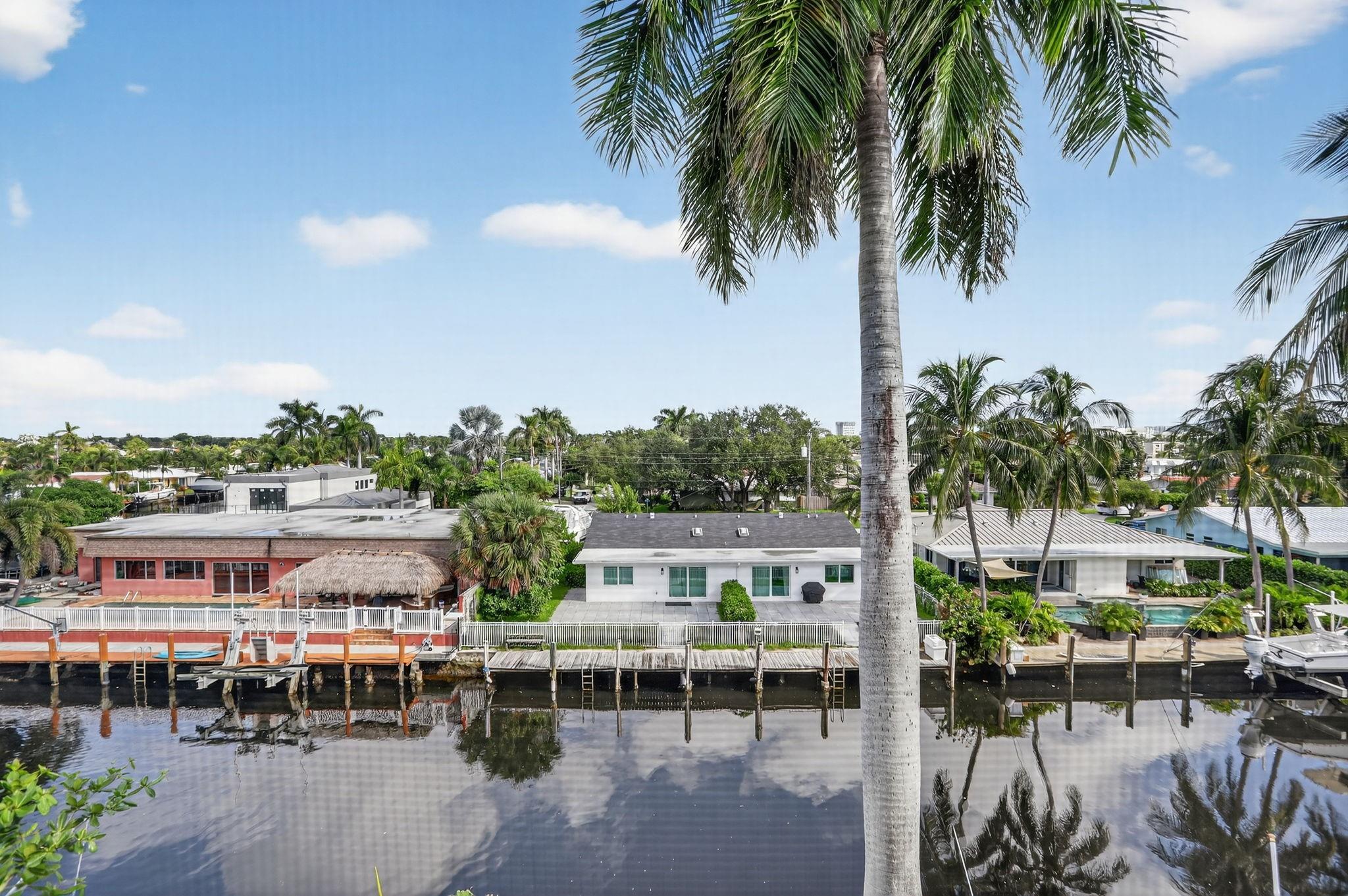 777 S Federal Hwy 403N