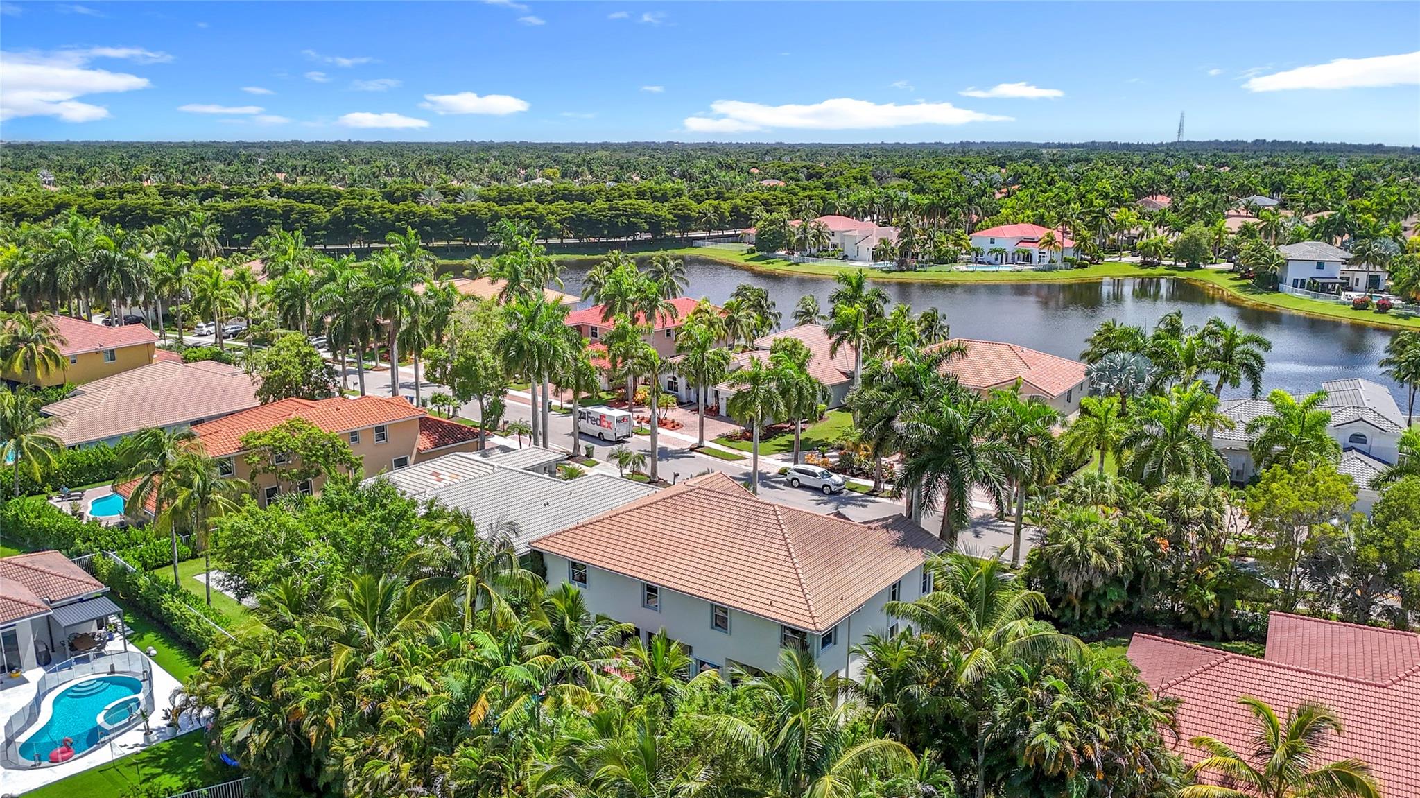 Weston Hills-Victoria P. - Residential