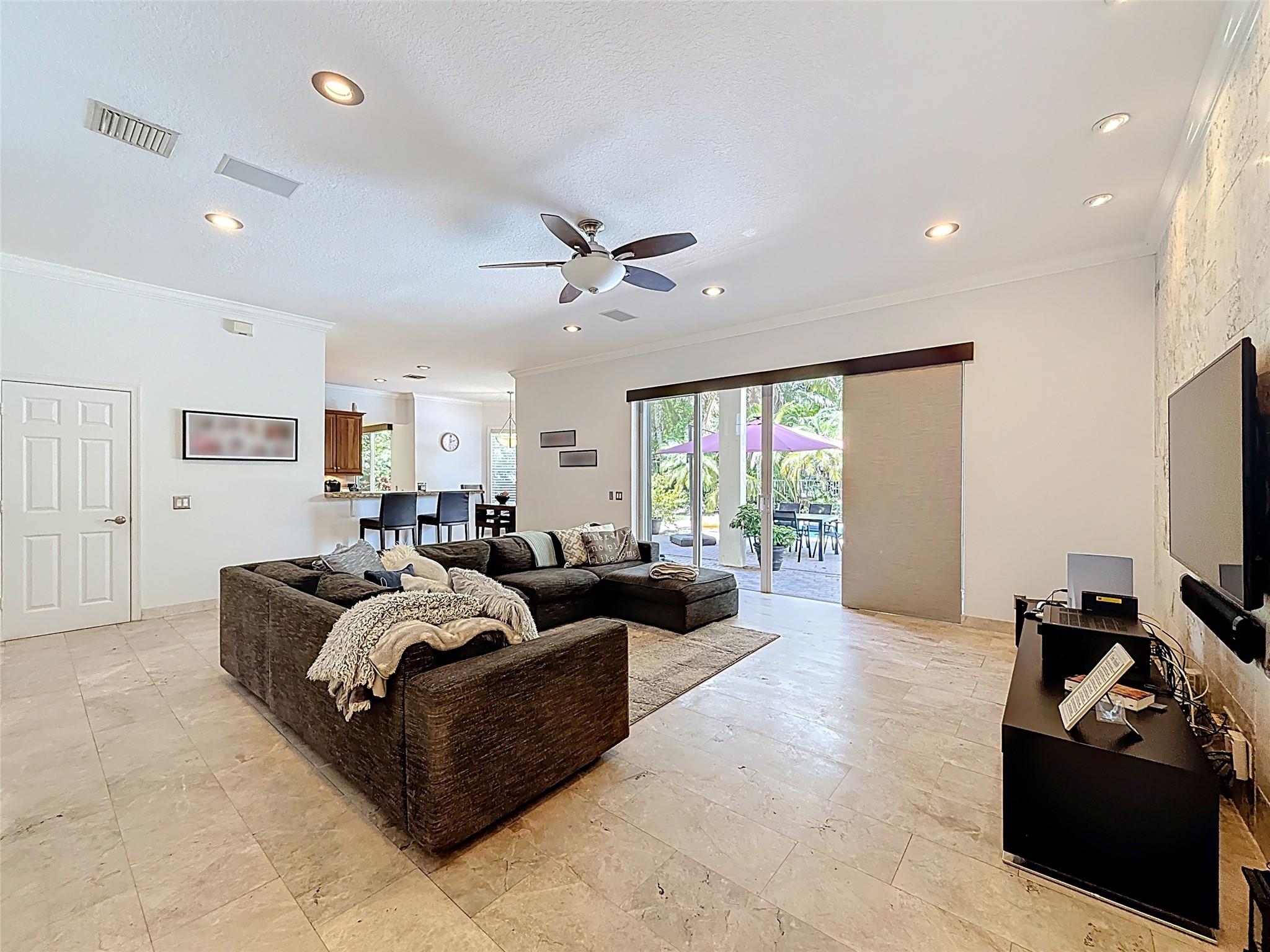 Weston Hills-Victoria P. - Residential