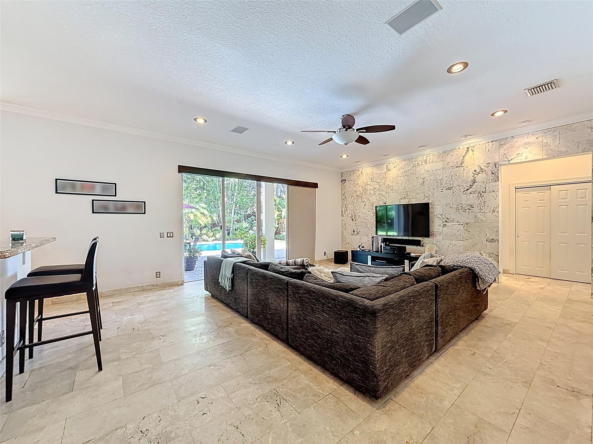 SECTOR 7-PARCEL W - Residential