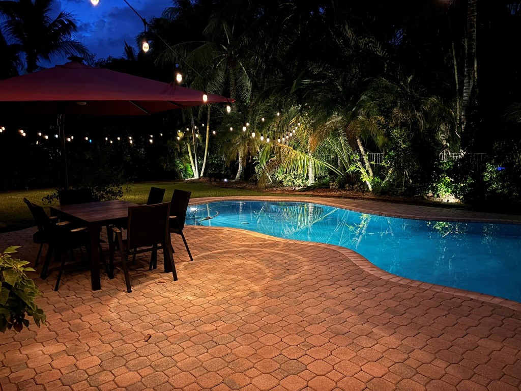 Weston Hills-Victoria P. - Residential