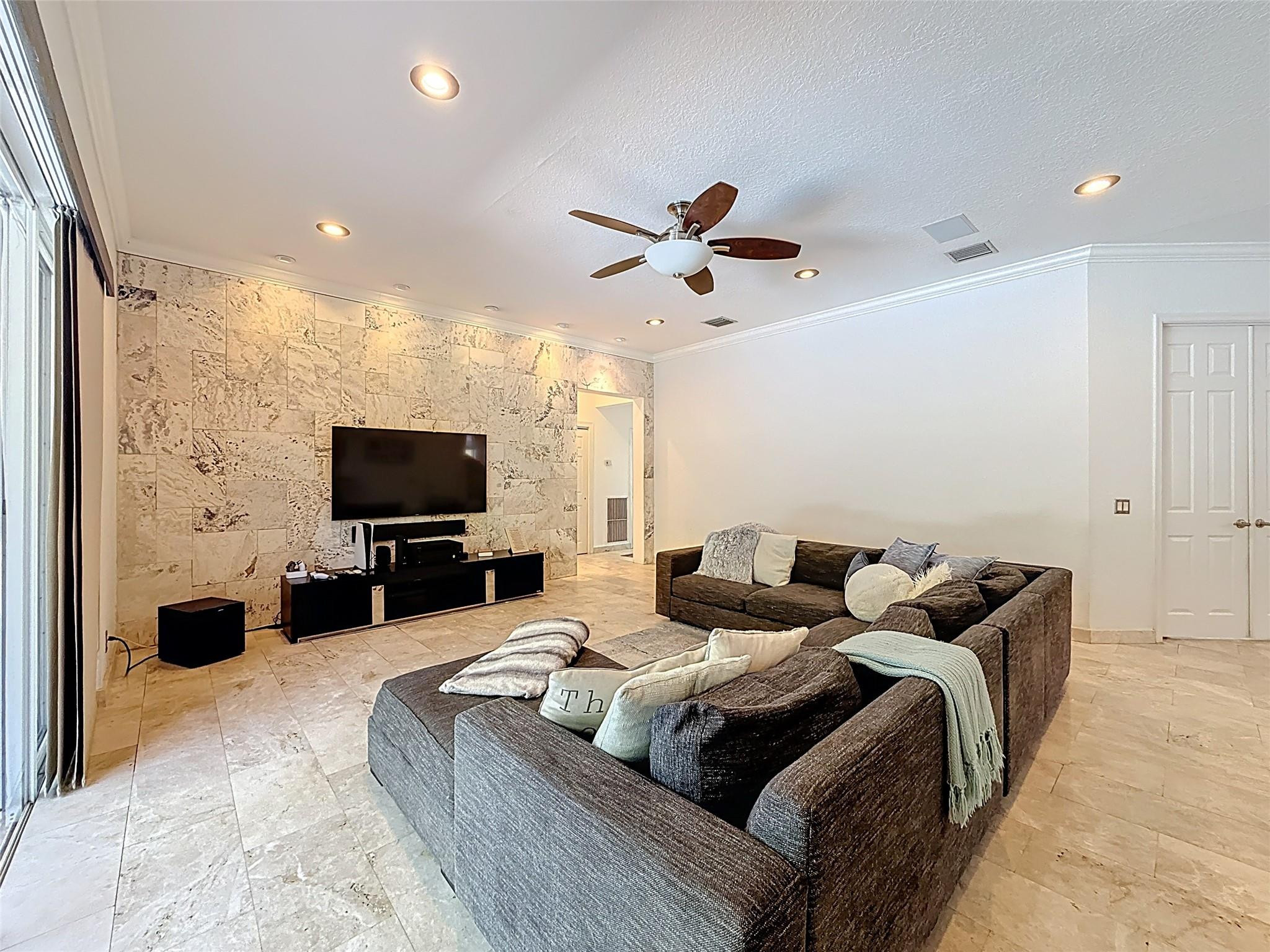 SECTOR 7-PARCEL W - Residential