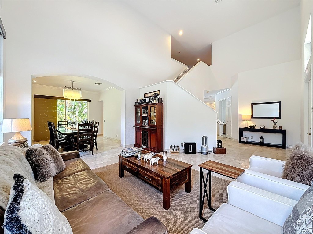 Weston Hills-Victoria P. - Residential