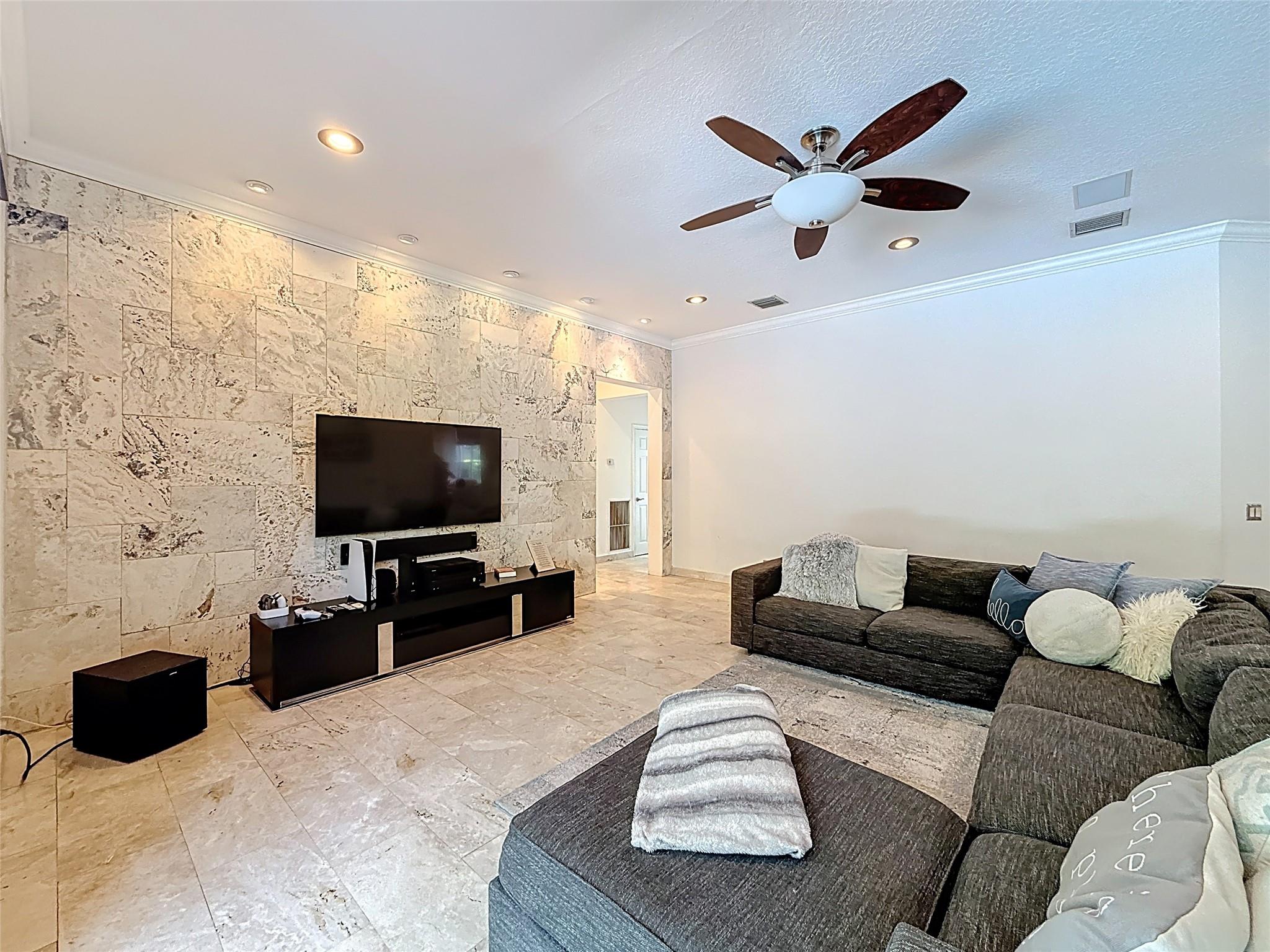 Weston Hills-Victoria P. - Residential