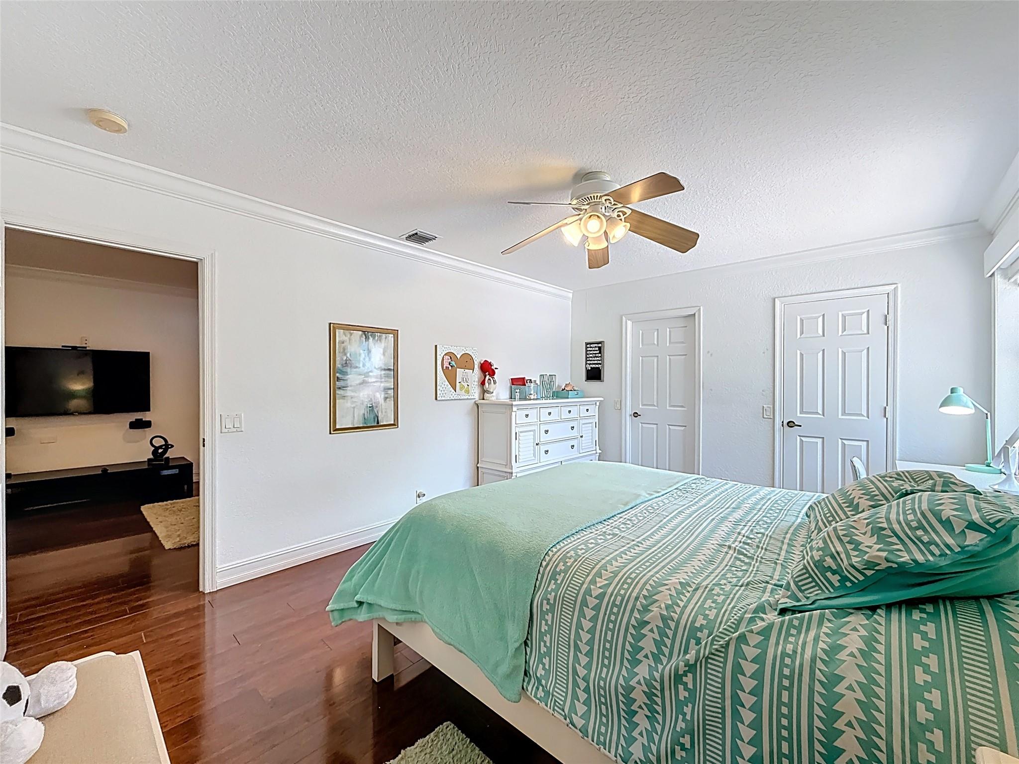Weston Hills-Victoria P. - Residential