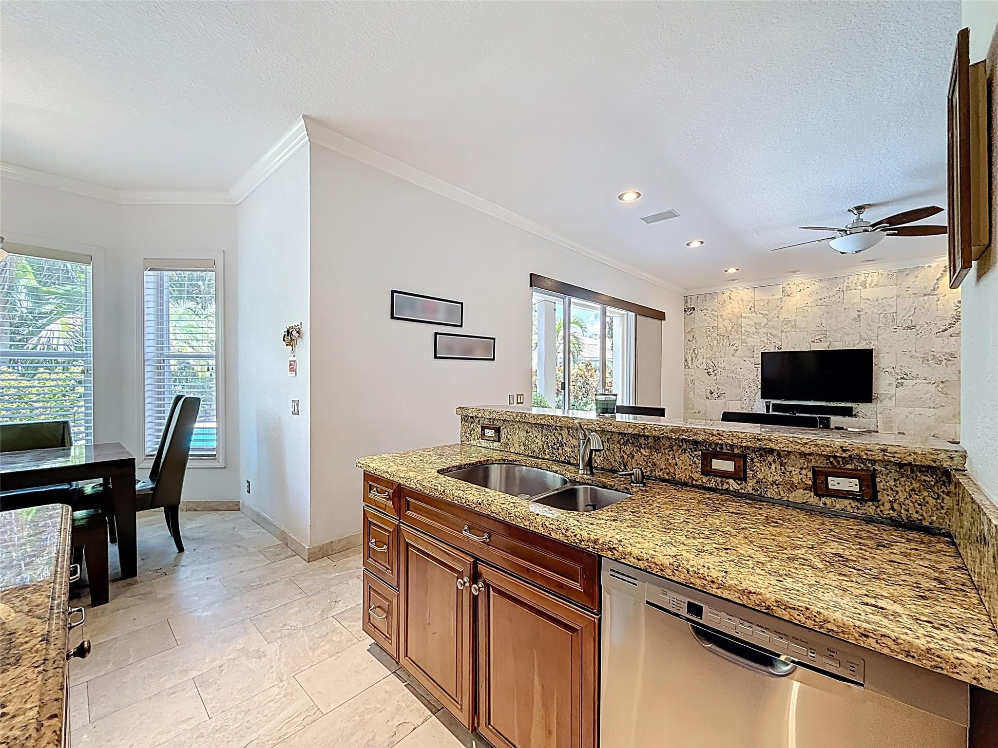 Weston Hills-Victoria P. - Residential