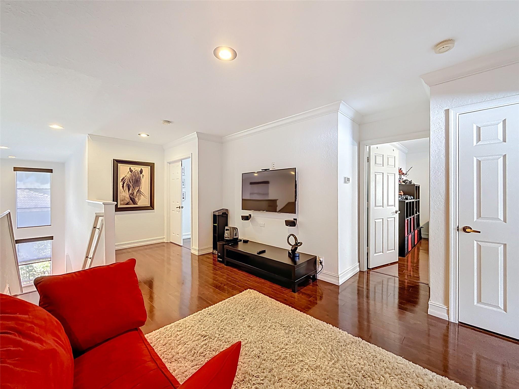 Weston Hills-Victoria P. - Residential