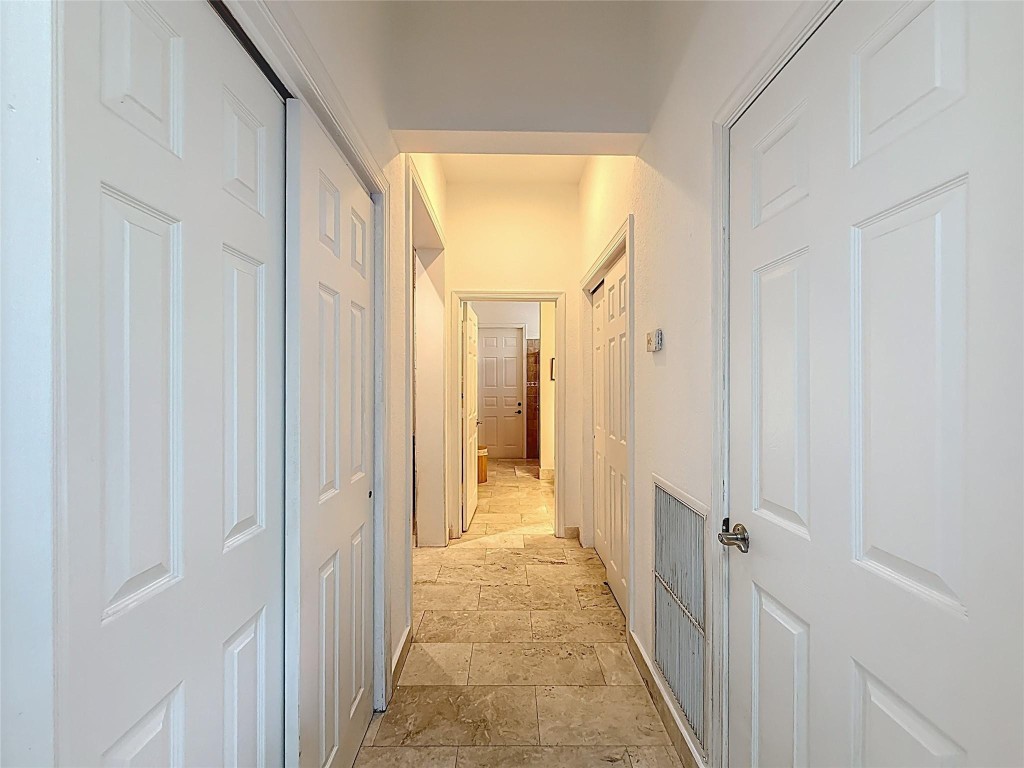 Weston Hills-Victoria P. - Residential