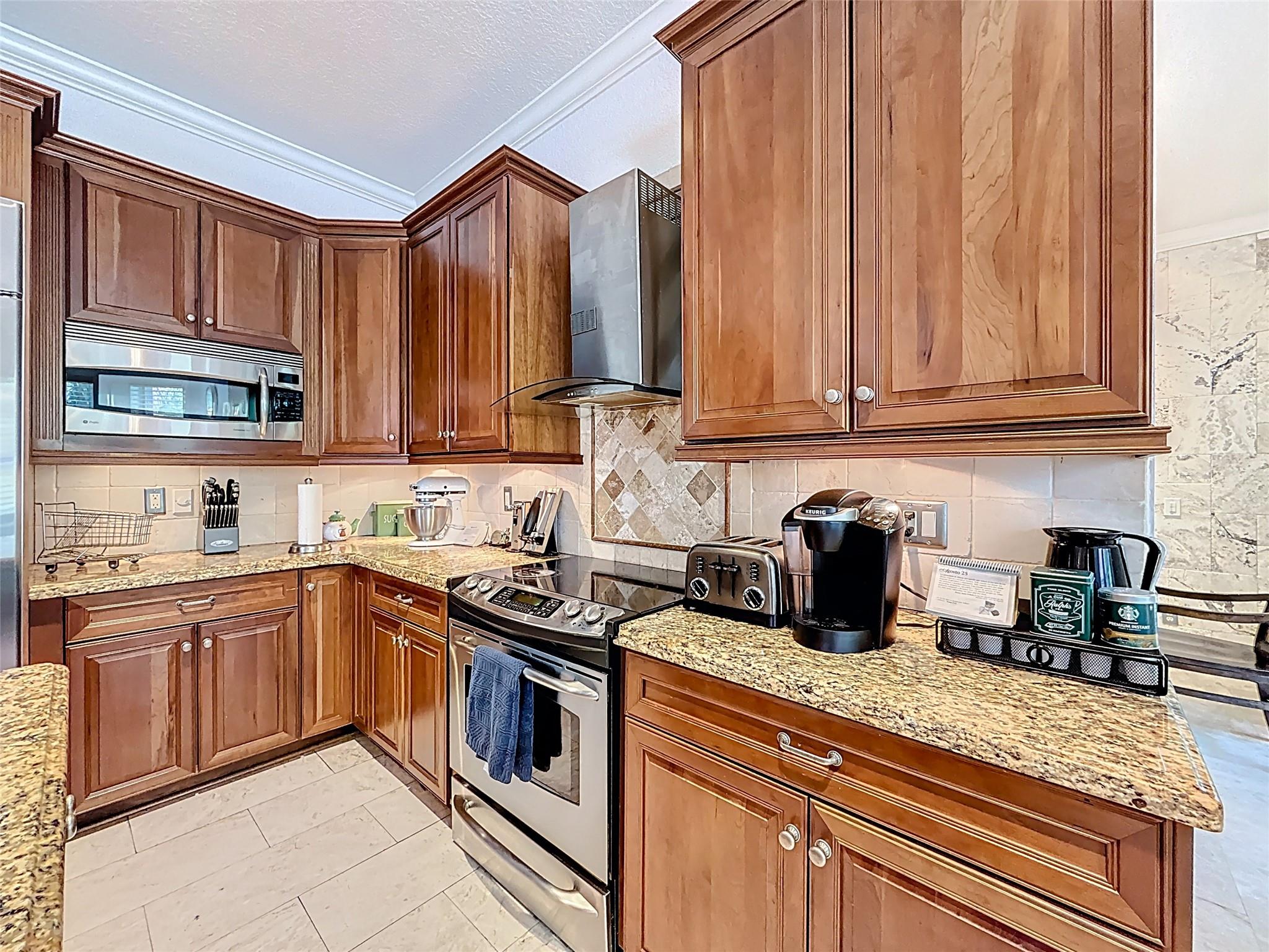 Weston Hills-Victoria P. - Residential
