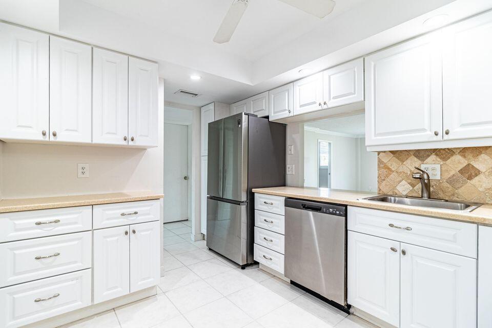 6699 NW 2nd 115 Avenue E 115