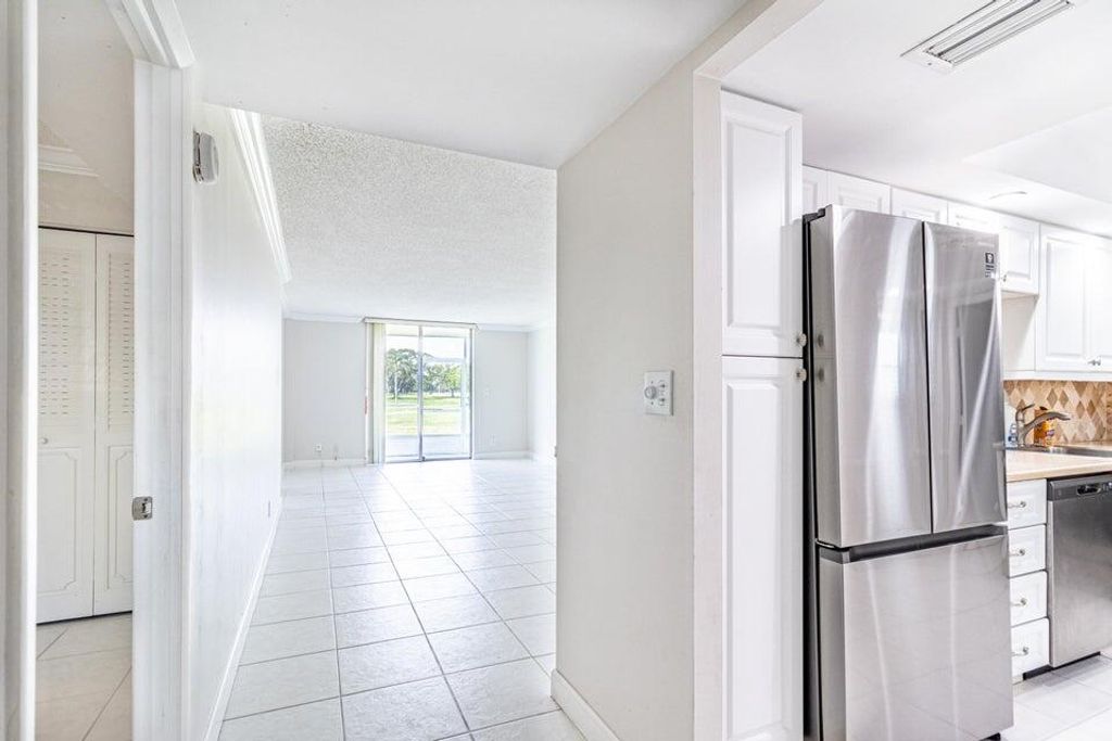 Photo of 6699 NW 2nd 115 Avenue E #115, Boca Raton, FL 33487 (MLS # R11103230)