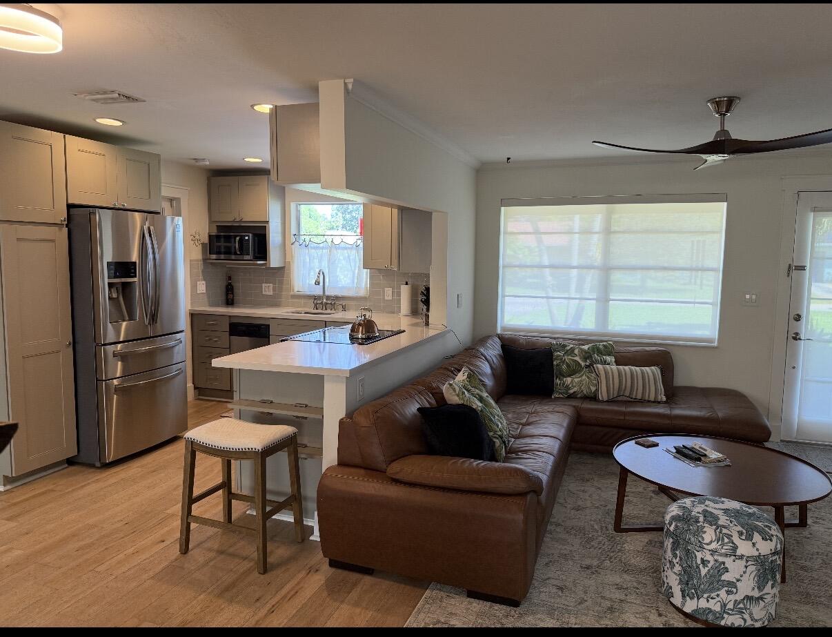 RIVERSIDE DRIVE PARK SEC A - Residential
