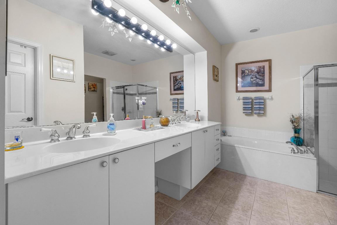 IBIS GOLF AND COUNTRY CLUB 22 - Residential Lease