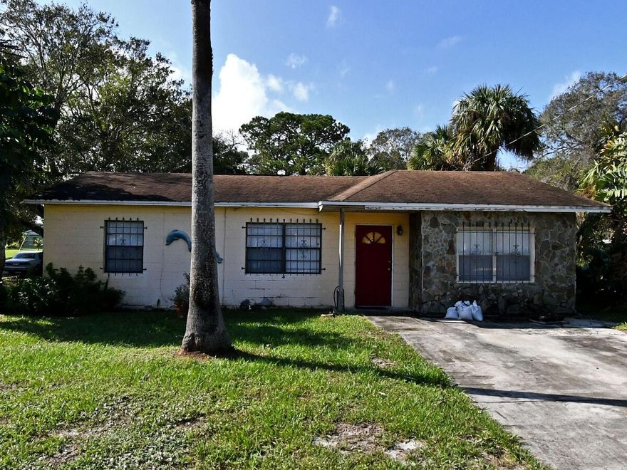 Live Real Estate Auction! Saturday March 7 at 10am. Preview 30 minutes prior to sale. 10% due at time of sale. Must have a 5,000 cashier's check and a blank personal check in order to bid. 14 days to close. Guaranteed free and clear title. Suggested opening bid 49,000.