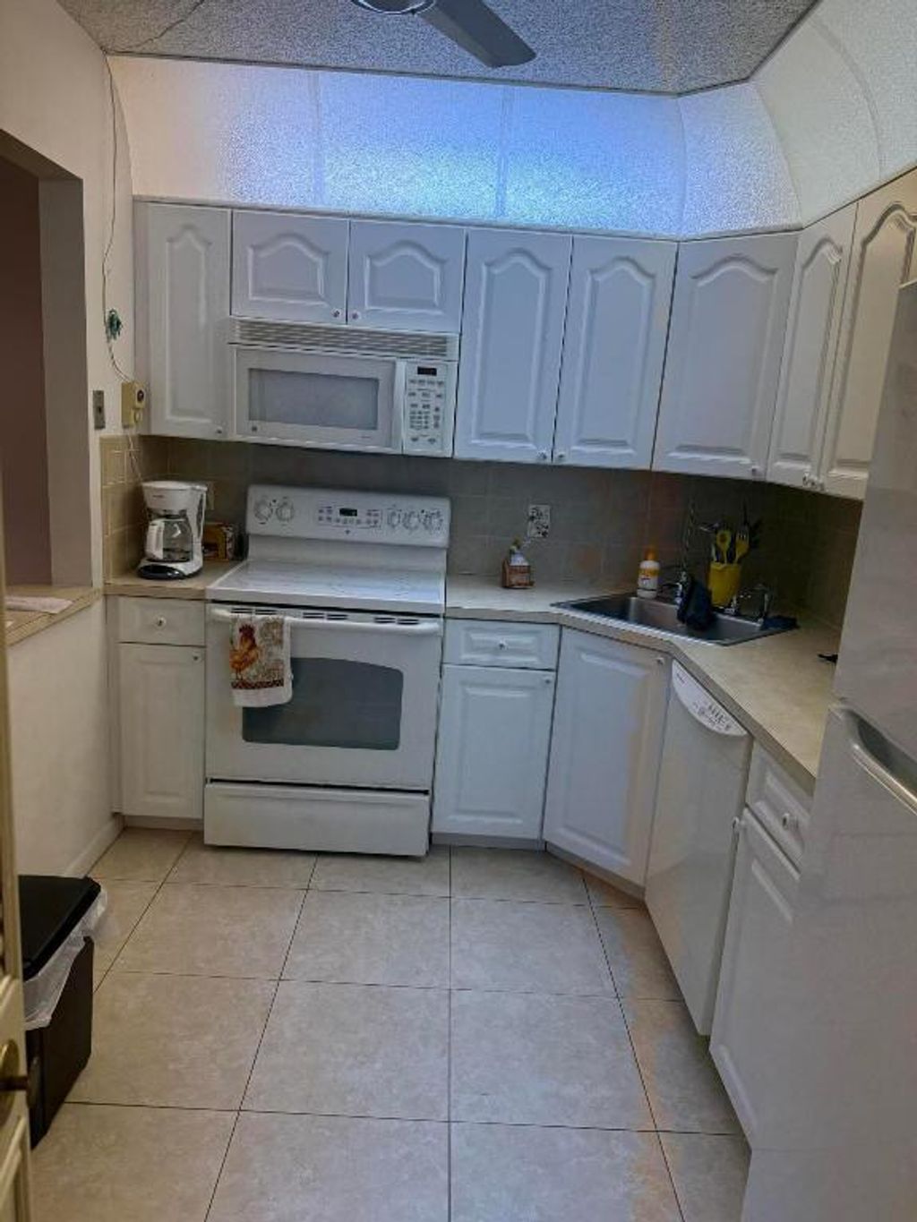 Photo of 133 Lake Pine Circle #B-1, Greenacres, FL 33463 (MLS # R11101895)